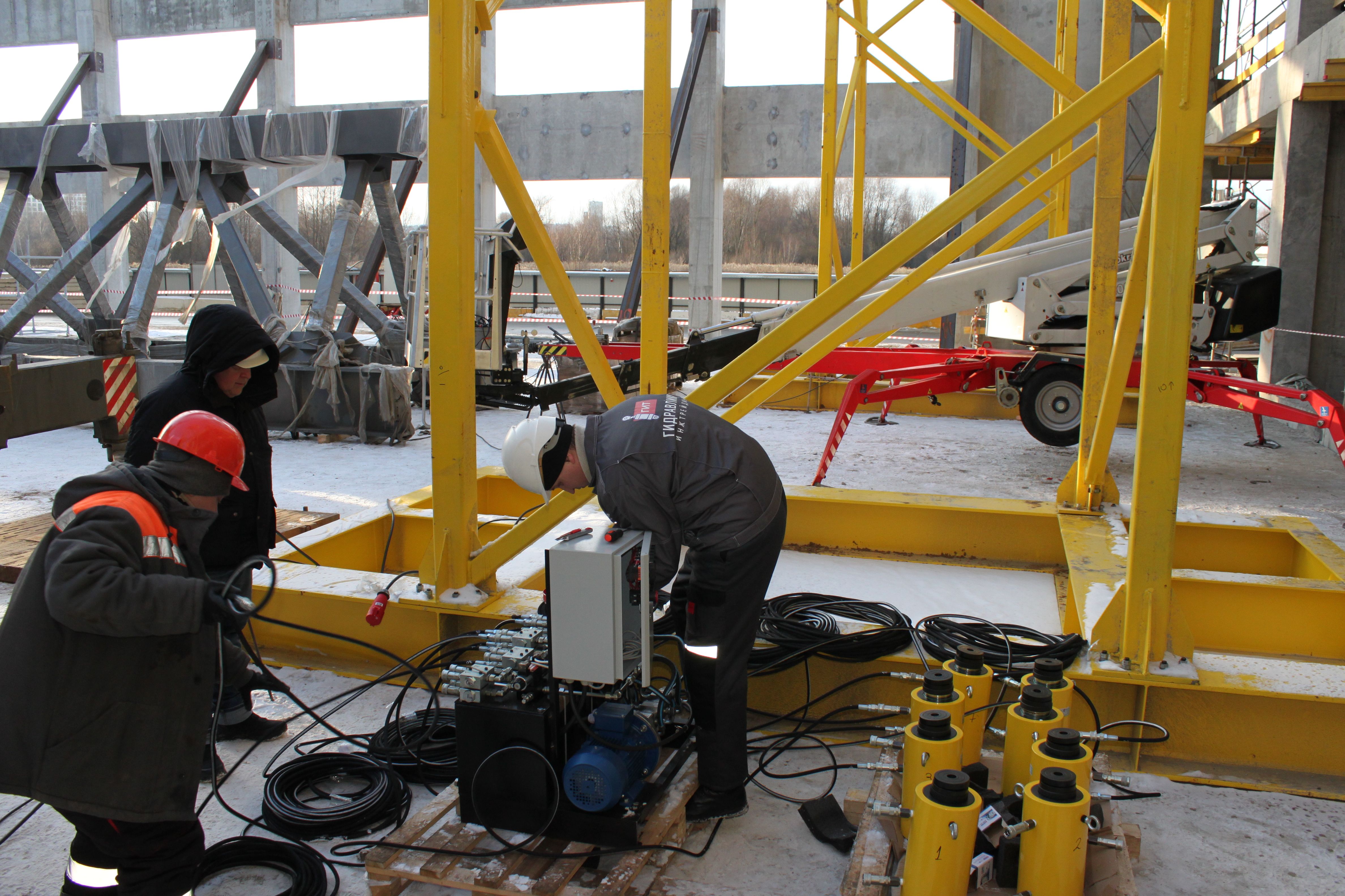 Маслостанция гидравлической системы управления